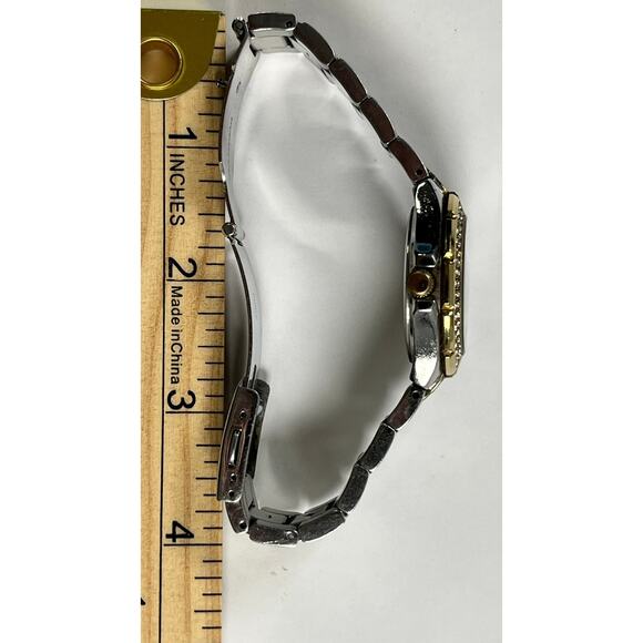 Guess U13586L1 Womens Two Tone Stainless Steel Bracelet w/Crystal Accents Watch - Picture 7 of 11